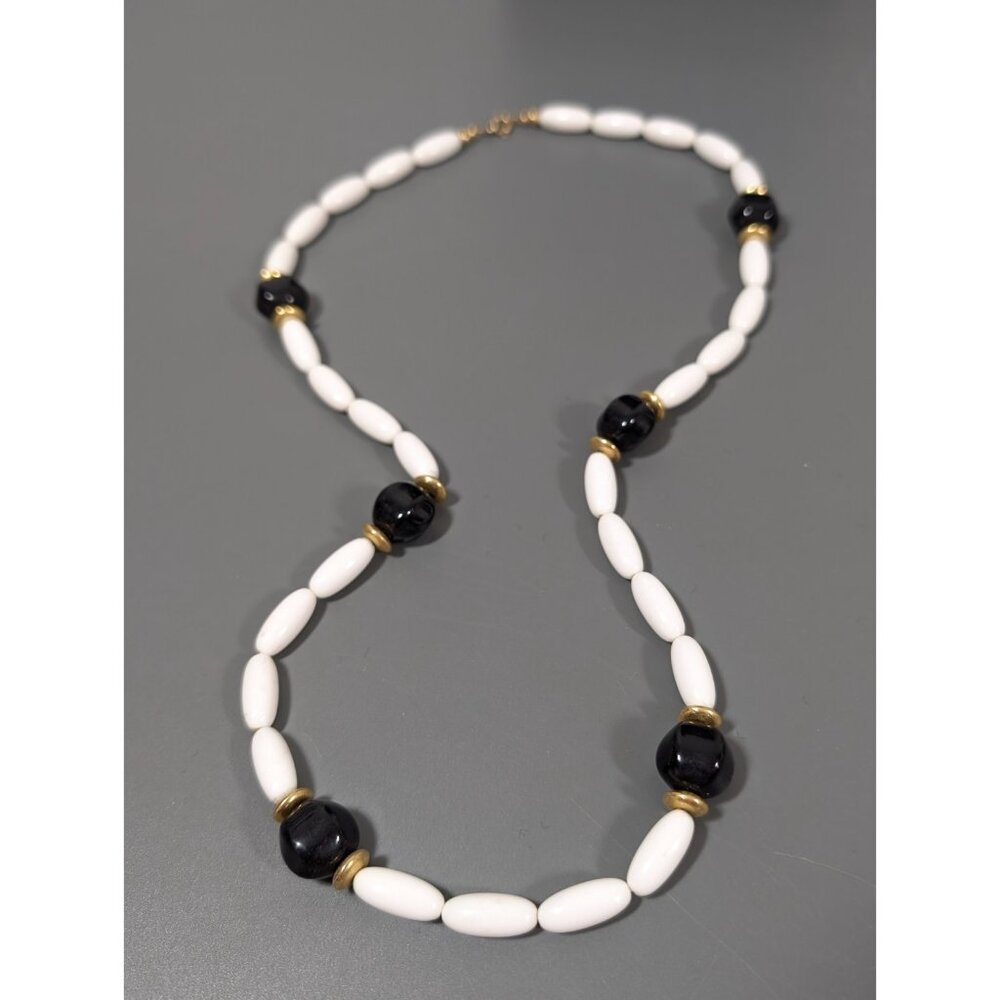 Vintage Trifari Black White Beaded Necklace Classic Statement MOD 24 in‎